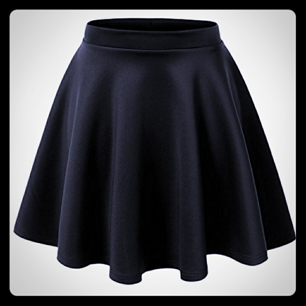Skater Swing Skirt - Black